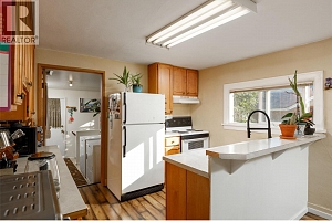 858 Cawston Avenue - Photo 4