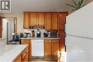 858 Cawston Avenue - Photo 5