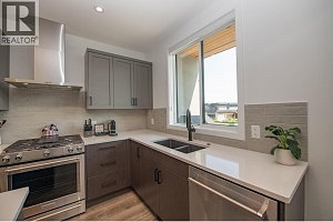 105 Predator Ridge Drive Unit# 4 - Photo 16