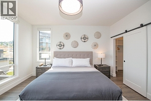 105 Predator Ridge Drive Unit# 4 - Photo 32