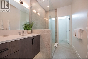 105 Predator Ridge Drive Unit# 4 - Photo 34