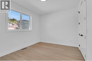 1176 Hume Avenue - Photo 37