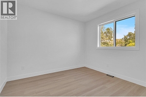 1176 Hume Avenue - Photo 40