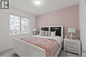 112 Sunset Boulevard - Photo 56