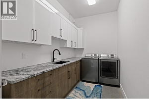 112 Sunset Boulevard - Photo 58