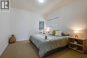 1040 Henderson Drive - Photo 37