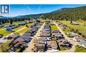 649 Elk Street - Photo 3