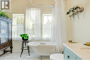 44 Mackenzie Road - Photo 40