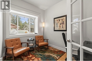 205 Falcon Avenue - Photo 8