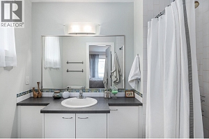 10837 Okanagan Centre Road W - Photo 14