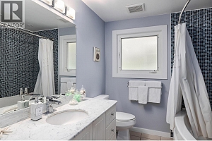 10837 Okanagan Centre Road W - Photo 17