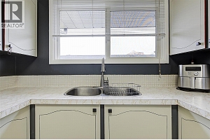 1291 Bernard Avenue Unit# 6 - Photo 4