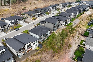 2573 Crown Crest Drive - Photo 11