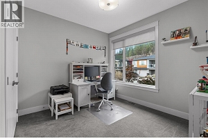 2573 Crown Crest Drive - Photo 17