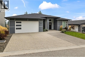 2573 Crown Crest Drive - Photo 2