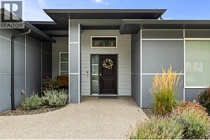 2573 Crown Crest Drive - Photo 3