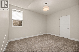 1341 Sladen Crescent - Photo 40