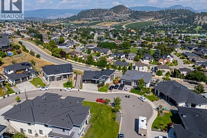 1341 Sladen Crescent - Photo 62