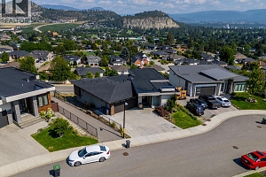 1341 Sladen Crescent - Photo 64