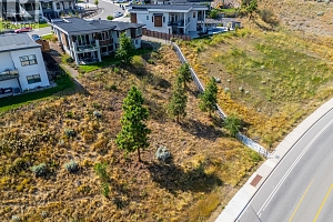 1341 Sladen Crescent - Photo 68