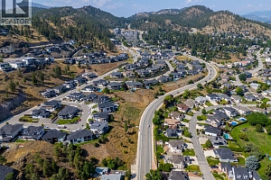 1341 Sladen Crescent - Photo 73