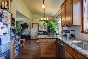 6226 Okanagan Avenue - Photo 12