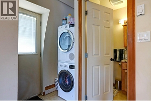 6226 Okanagan Avenue - Photo 33