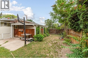 184 Snowsell Street N - Photo 13