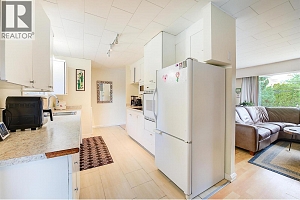 184 Snowsell Street N - Photo 16