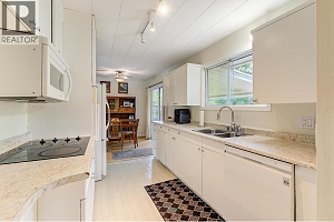 184 Snowsell Street N - Photo 17