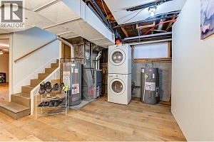 184 Snowsell Street N - Photo 29