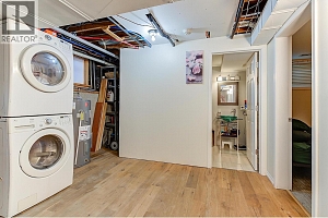 184 Snowsell Street N - Photo 36