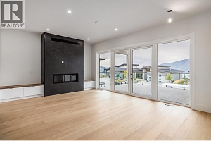 9849 Beacon Hill Drive - Photo 3