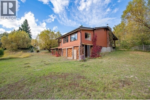 3144 Creighton Valley Road - Photo 2