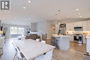 2582 Paramount Drive - Photo 9