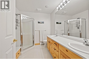 5946 Snow Pines Crescent Unit# A - Photo 26