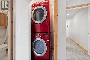 5946 Snow Pines Crescent Unit# A - Photo 28