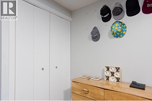 255 Holbrook Road W - Photo 24