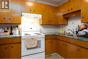 255 Holbrook Road W - Photo 32