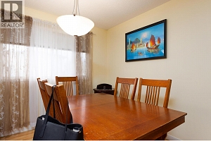 255 Holbrook Road W - Photo 34