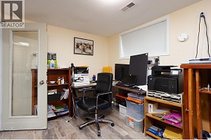 255 Holbrook Road W - Photo 57