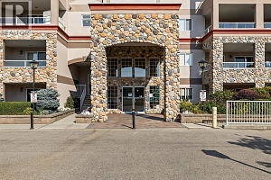 1967 Underhill Street Unit# 704 - Photo 34