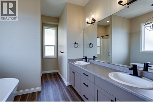 1084 Aurora Heights - Photo 20