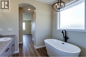 1084 Aurora Heights - Photo 21