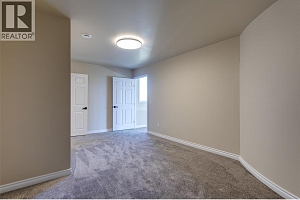 1084 Aurora Heights - Photo 31