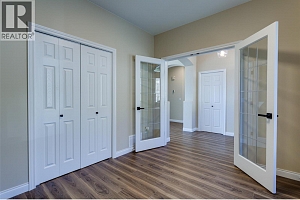 1084 Aurora Heights - Photo 4