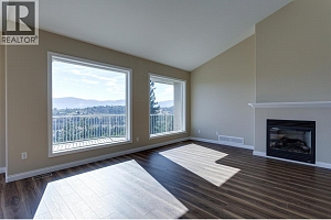 1084 Aurora Heights - Photo 8