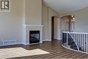 1084 Aurora Heights - Photo 9