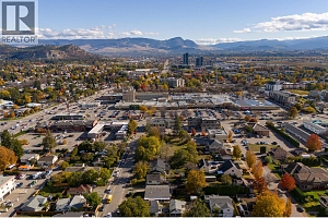 1025 Laurier Avenue - Photo 51