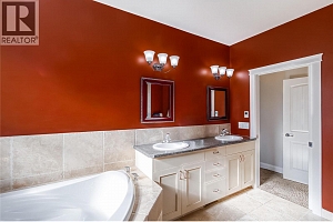 1084 Hume Avenue - Photo 23